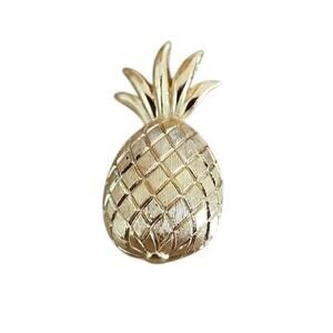 Crown Trifari Pineapple Pin. Signed, Gold Tone, 6gr